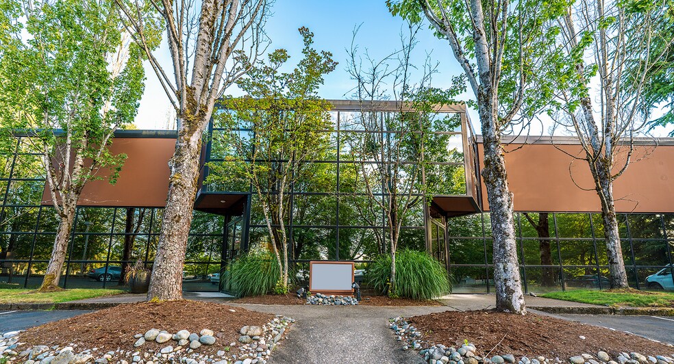 More Photos Of 8561-8575 Willows Rd NE, Redmond Unknown For Lease