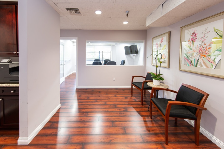 More Photos Of 25550 Hawthorne Blvd, Torrance Medical For Lease