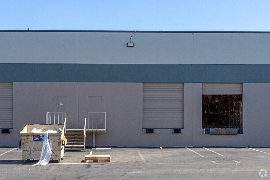 More Photos Of 4603 N Brawley Ave, Fresno Unknown For Lease