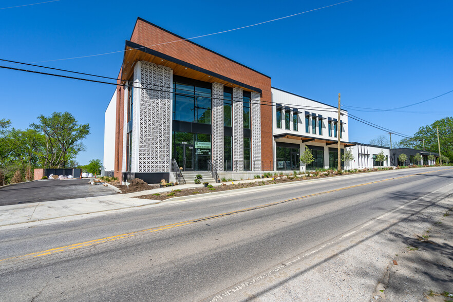 More Photos Of 6100 Robertson Ave, Nashville Storefront For Lease