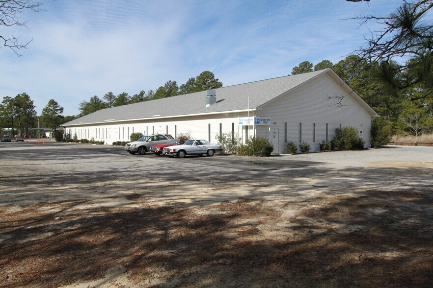 More Photos Of 2066 Juniper Lake Rd, West End Flex For Lease