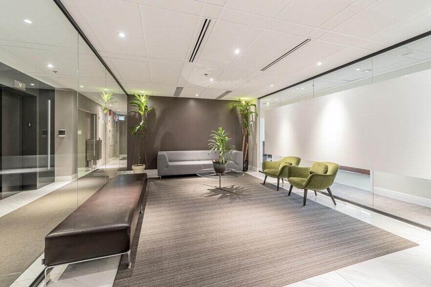 More Photos Of 1100 Boul Crémazie E, Montréal Office For Lease