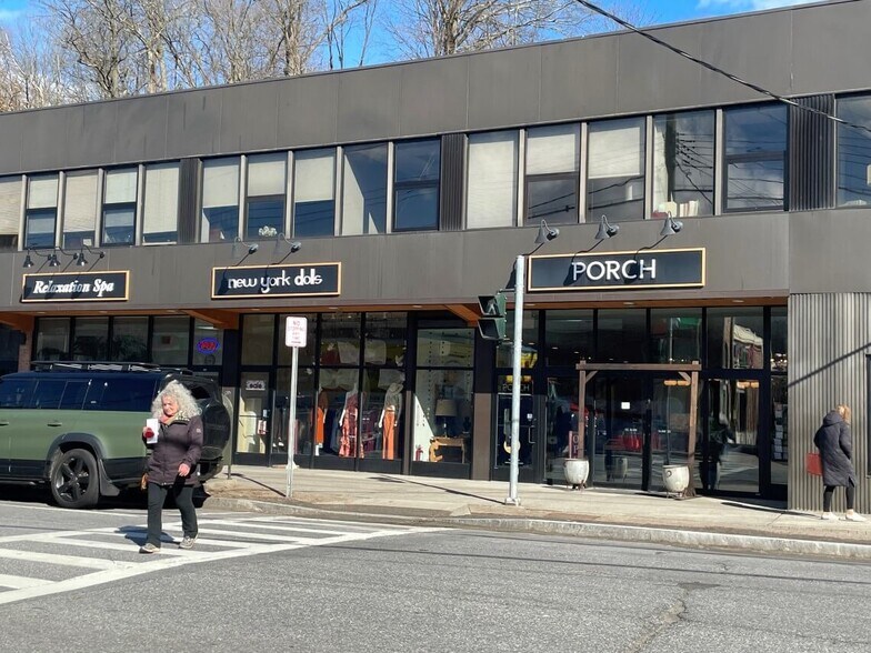 More Photos Of 153 E Main St, Mount Kisco Storefront Retail Office For Lease