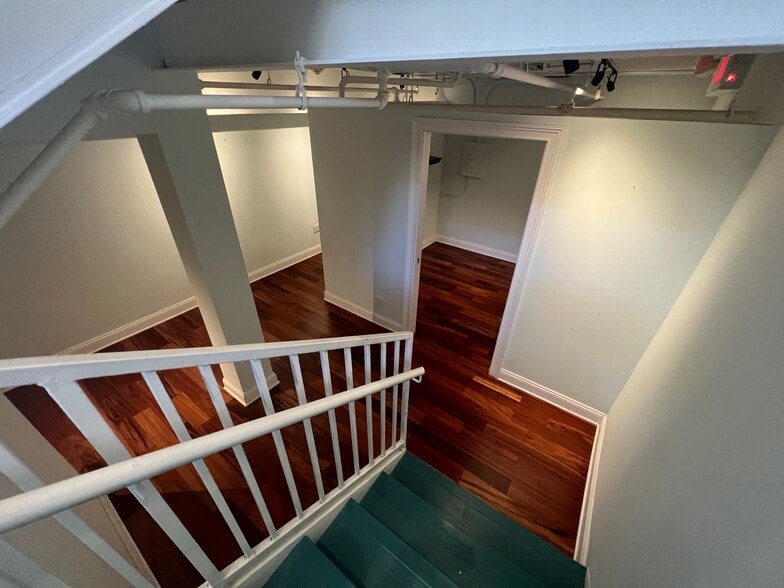 More Photos Of 300 Clematis St, West Palm Beach Storefront Retail Office For Lease