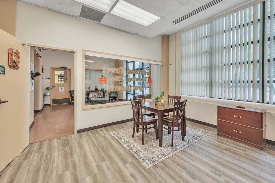 More Photos Of 126 Oriole St, Hot Springs Apartments For Sale