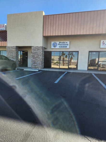 Primary Photo Of 2150 Kiowa Blvd N, Lake Havasu City Showroom For Lease