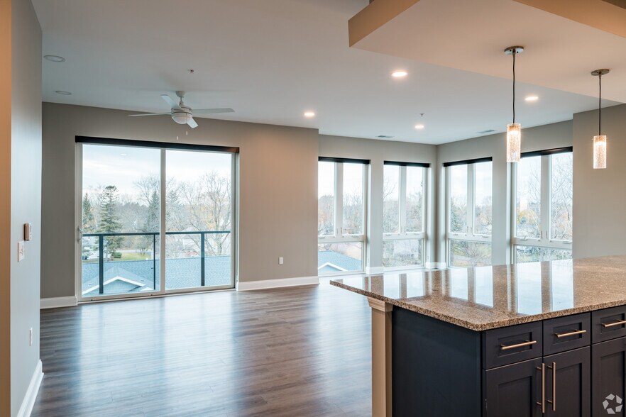 More Photos Of 6842 Main St, Williamsville Apartments For Lease