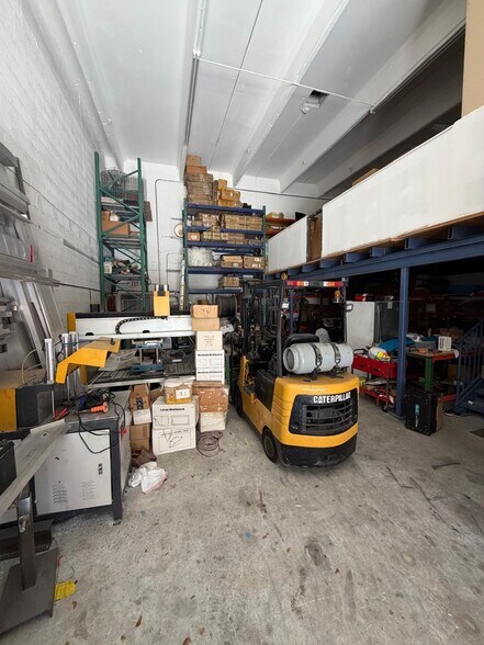 More Photos Of 4640 NW 133rd St, Opa Locka Warehouse For Sale
