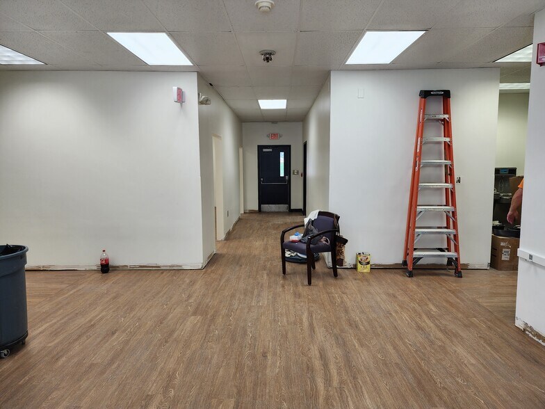 More Photos Of 2 Fisher Rd, Greenville Schools For Sale