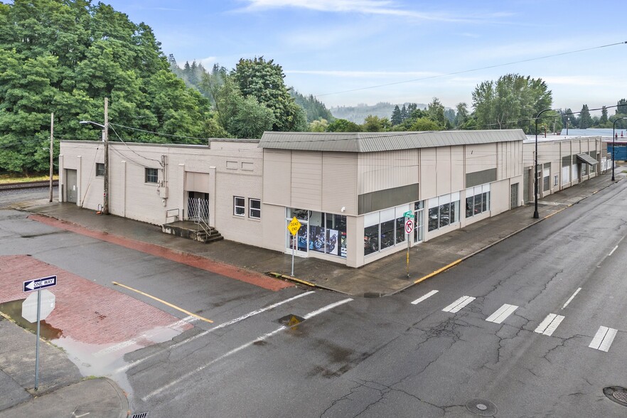 Primary Photo Of 300 S Tower Ave, Centralia Storefront Retail Office For Sale