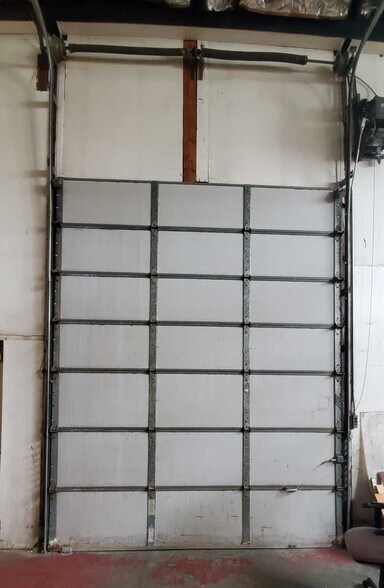 More Photos Of 707 Commercial Ave, Carlstadt Warehouse For Lease