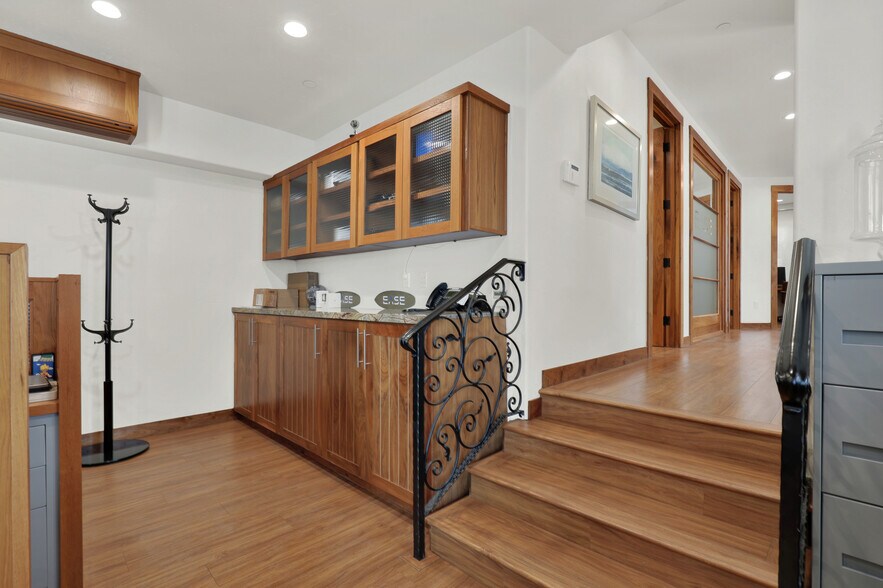 More Photos Of 1403 N El Camino Real, San Clemente Office For Lease