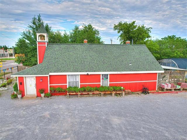 More Photos Of 708 W Britton Rd, Oklahoma City Freestanding For Sale