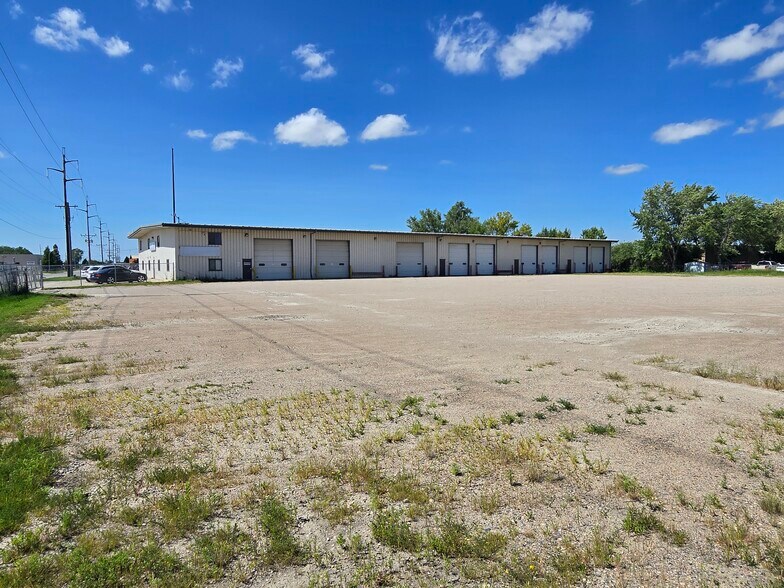 More Photos Of 2727 N 1st Ave, Fargo Warehouse For Sale