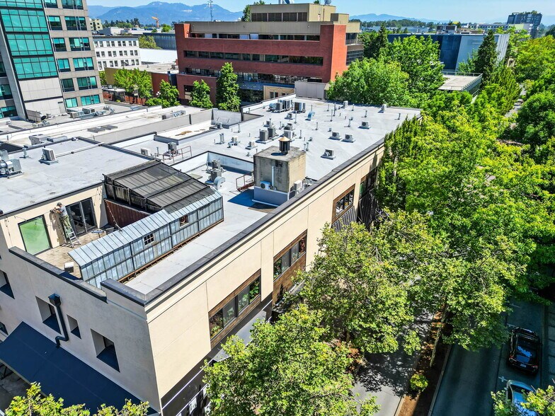 More Photos Of 45 W Broadway, Eugene Storefront Retail Residential For Lease