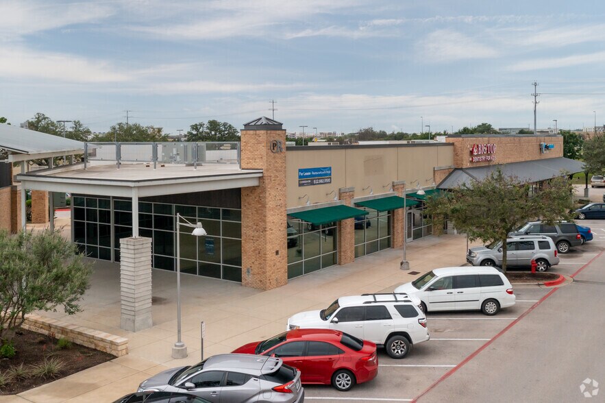 More Photos Of 1890 Ranch - 1335 E Whitestone Blvd, Cedar Park, Cedar Park General Retail For Lease