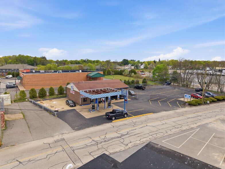 More Photos Of 50 John A Dunn Memorial Dr, Rockland Service Station For Sale