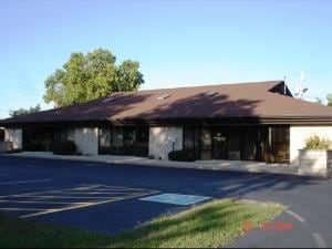 Primary Photo Of 1222 Shooting Park Rd, Peru Medical For Lease