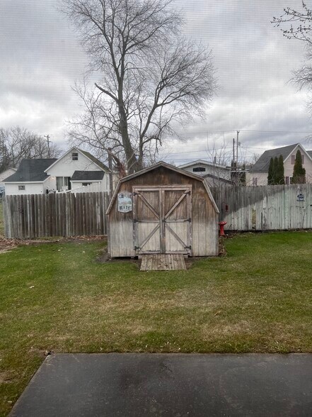 More Photos Of 333 Jackson St, Coleman Apartments For Sale
