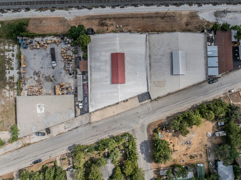 More Photos Of 200 Seguin St, San Antonio Manufacturing For Lease