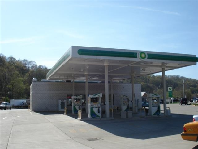 More Photos Of 5701 Maccorkle Ave, South Charleston Service Station For Sale