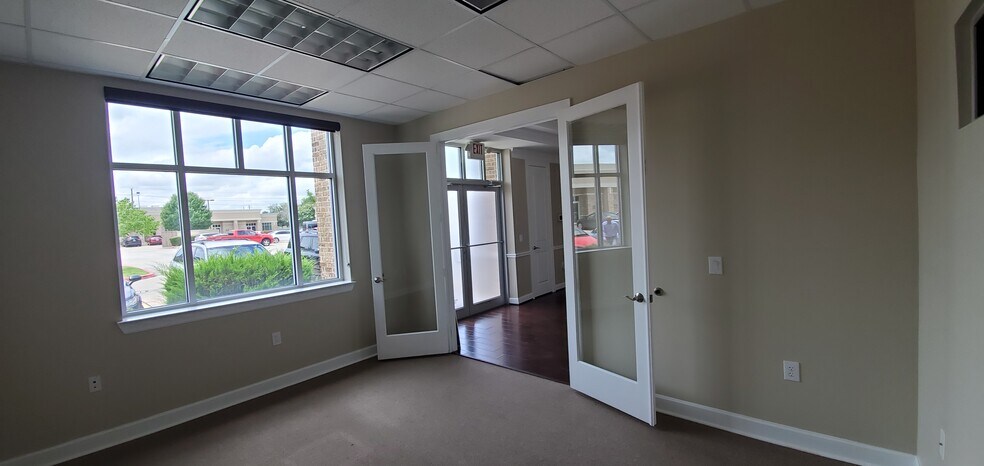 More Photos Of 16000 Park Ten Pl, Houston Medical For Sale