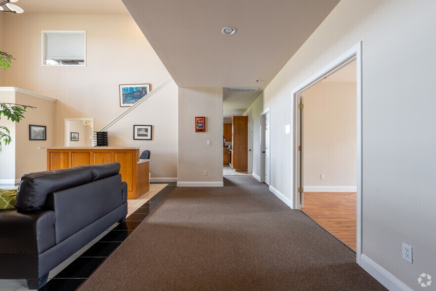 More Photos Of 10200 Hwy 290 W, Austin Medical For Sale