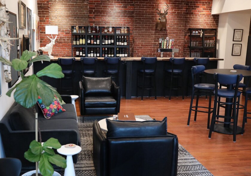 More Photos Of 209 Grant St, Wausau Restaurant For Sale