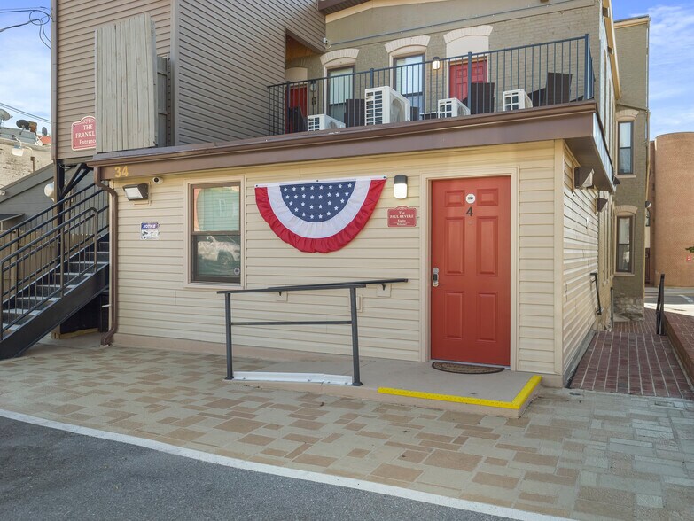 More Photos Of 34 W Franklin St, Hagerstown Apartments For Sale