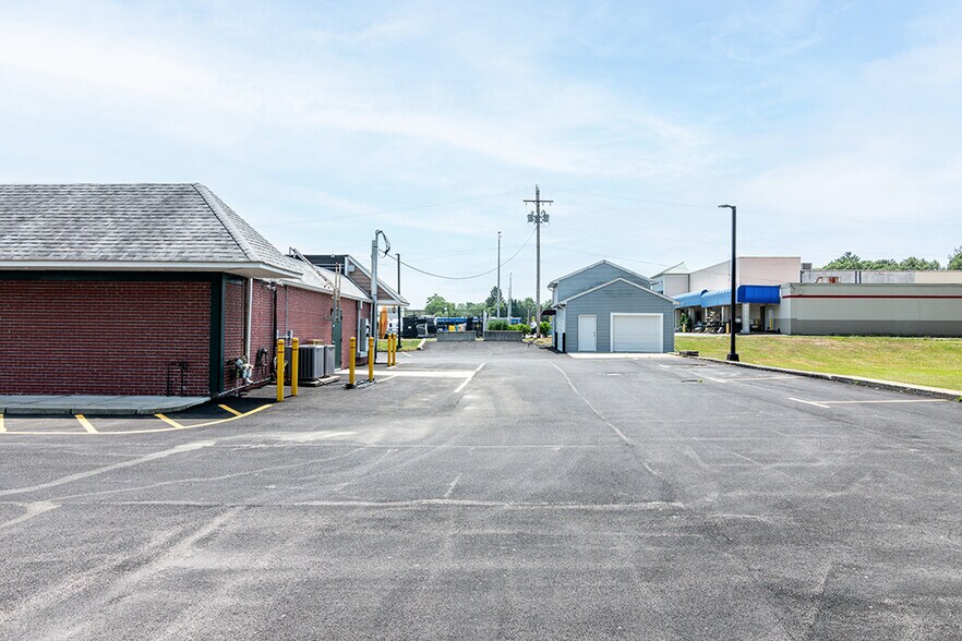 More Photos Of 6595 Post Rd, North Kingstown Fast Food For Sale