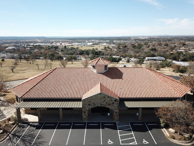 More Photos Of 1002 Marble Heights Dr, Marble Falls Medical For Lease