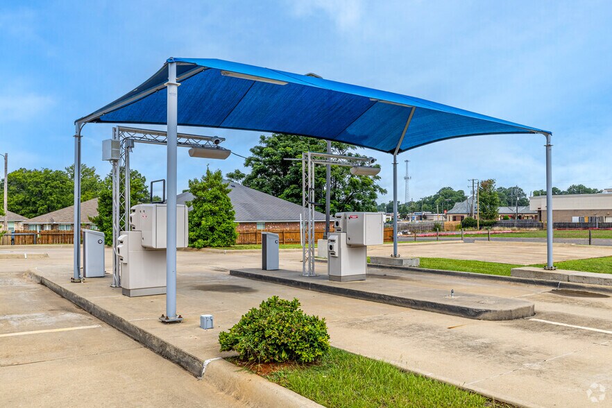 More Photos Of 4311 N State Line Ave, Texarkana Carwash For Sale