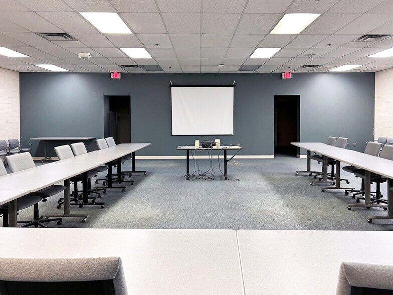 More Photos Of 700 Kms Pl, Ann Arbor Medical For Lease