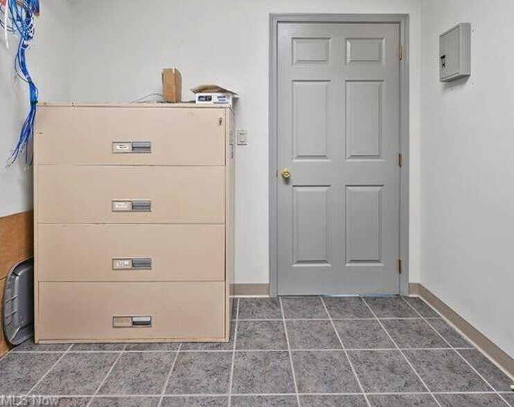 More Photos Of 201 Reed St, Spencer Light Manufacturing For Sale