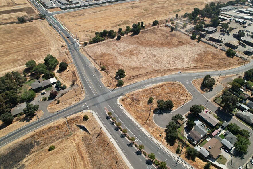 More Photos Of Boessow Rd, Galt Land For Sale