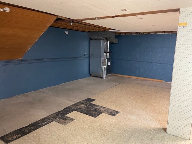 More Photos Of 113 Main St S, Stewartville Storefront For Lease