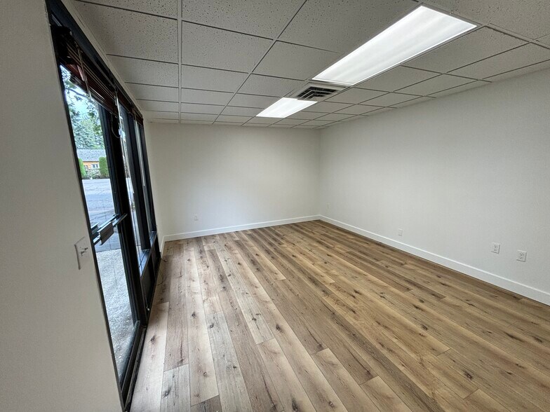 More Photos Of 2185 Liberty St NE, Salem Medical For Lease