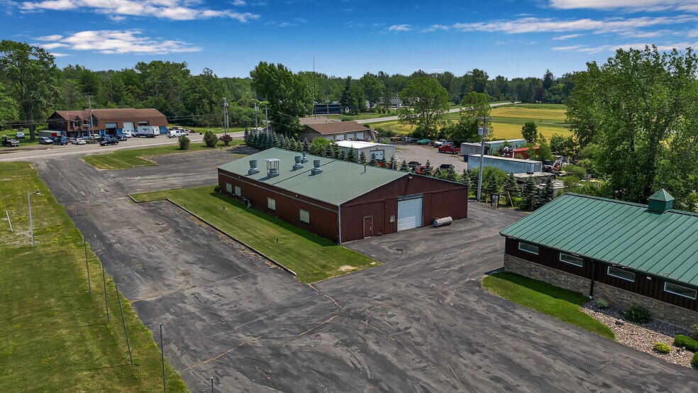 More Photos Of 7120 Seneca St, Elma Warehouse For Lease