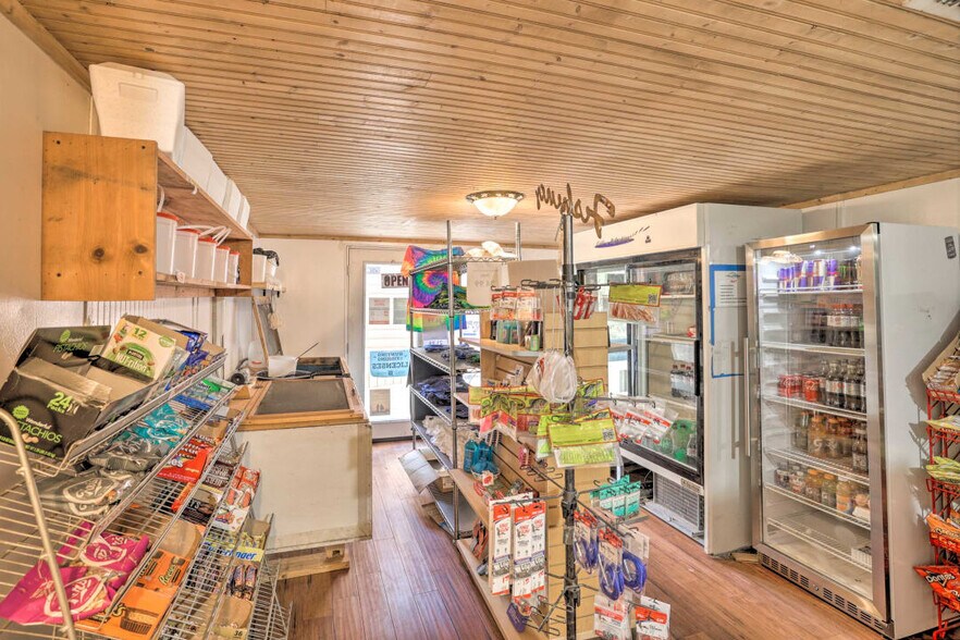 More Photos Of 180 Private Road 1735, Chico Marina For Sale