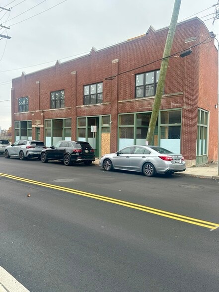 More Photos Of 105 Parsons Ave, Columbus Storefront Retail Office For Lease