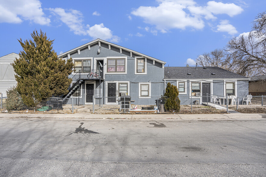 Primary Photo Of 1350 Kingston St, Aurora Apartments For Sale