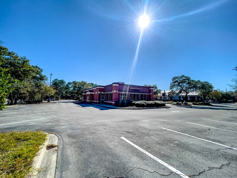 More Photos Of 5752 Butler Point Rd, Jacksonville Fast Food For Lease