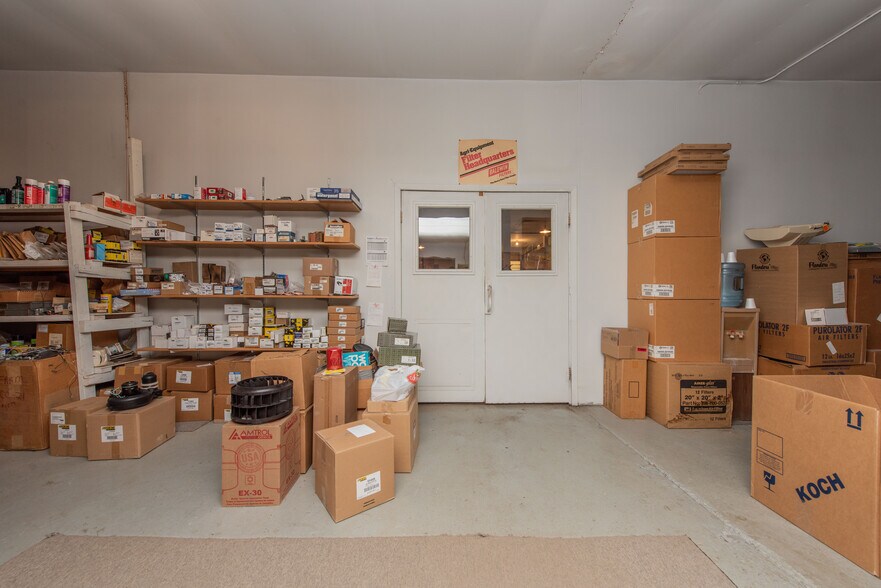 More Photos Of 250 E Villard St, Dickinson Office For Sale