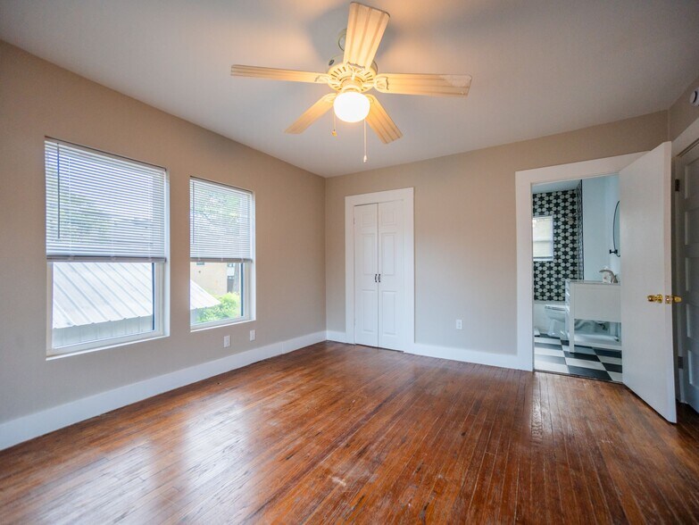 More Photos Of 5740-5742 Llano Ave, Dallas Apartments For Sale