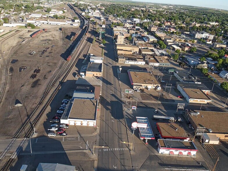 More Photos Of 250 E Villard St, Dickinson Office For Sale