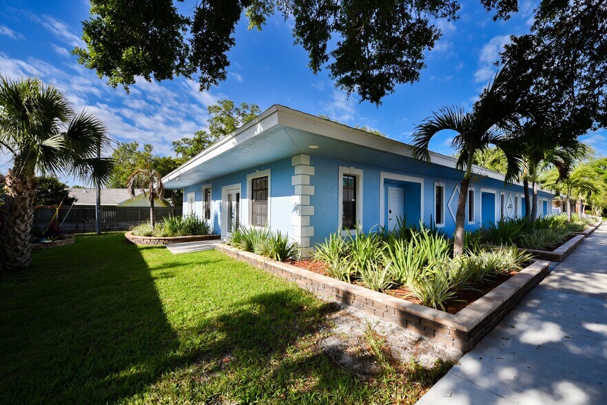 More Photos Of 2561 Nursery Rd, Clearwater Office For Lease