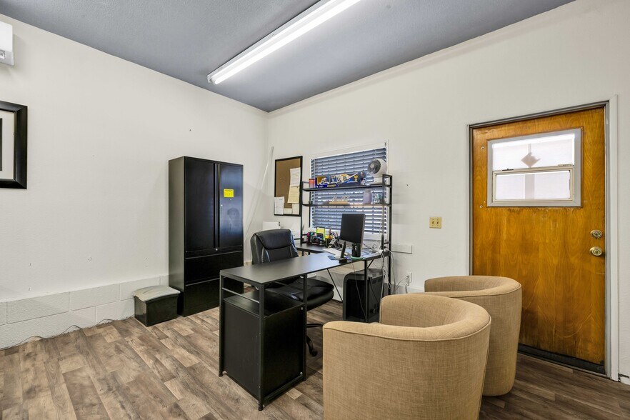 More Photos Of 2476 Stirrup Rd, Borrego Springs General Retail For Sale