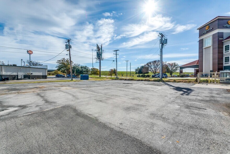 More Photos Of 1481 E Main St, Eastland Restaurant For Sale