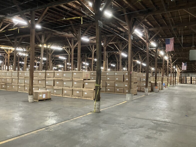 More Photos Of 1001 Ohlendorf Rd, Osceola Warehouse For Lease