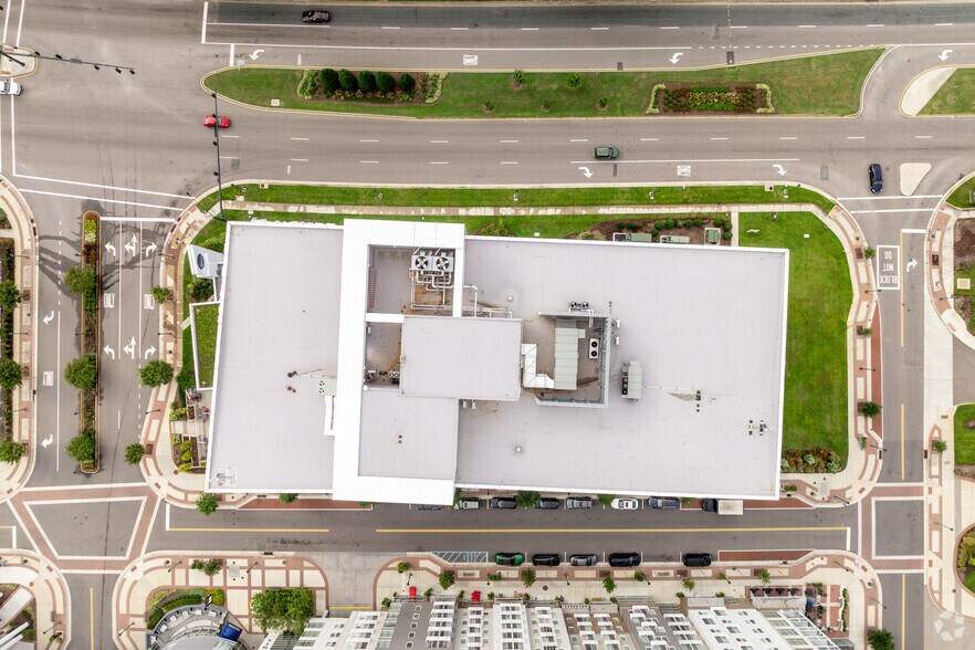 More Photos Of 555 Belaire Ave, Chesapeake Office For Lease
